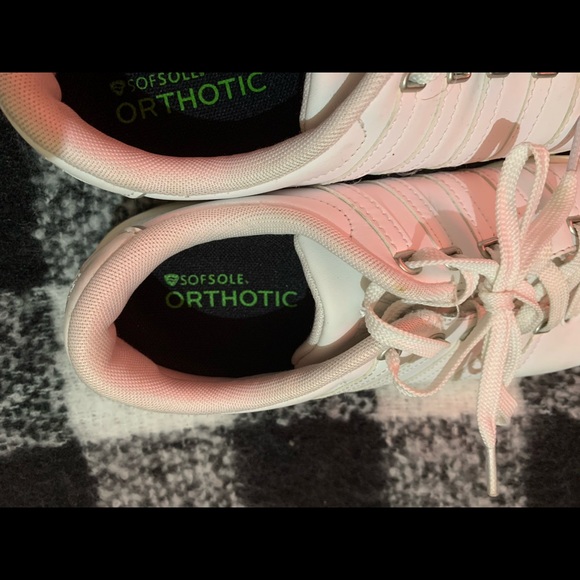 K Swiss - Picture 3 of 4